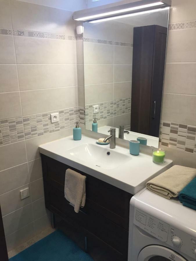 Ferienwohnung Les Meubles De Luchon - La Perle Bleue - Centre Luchon, Beau T2, 2 A 4 Personnes, Wifi Bagnères-de-Luchon Exterior foto